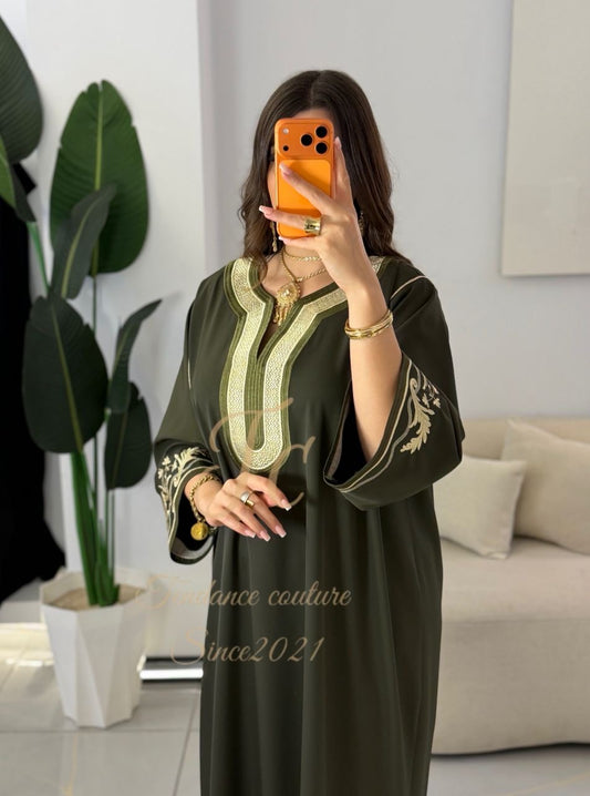 Robe Lamis